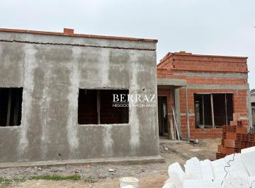 Casa · 194m² · 4 Dormitorios · 2 Cocheras · Casa Venta 4 Dorm. Barrio San Matías Lote de 1007 m² Escobar, Zona Norte