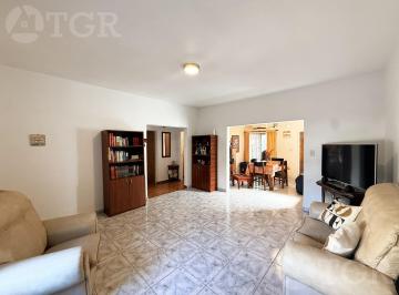Casa · 107m² · 3 Ambientes · 2 Cocheras · Casa en Venta en Loma Verde Malvinas Argentinas
