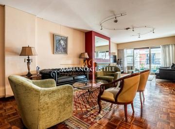 Departamento · 190m² · 6 Ambientes · 1 Cochera · Departamento Semi - Piso de 5 Ambientes C/dependencia Recoleta