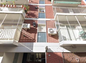 Departamento de 2 ambientes, San Telmo · Tu Oportunidad de Vivir en San Telmo: 2 Ambientes con Balcón, Sol de Tarde y Ubicación Estratégica |