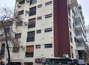 Departamento de 2 ambientes, Belgrano · Excelente 2 Amb. Semipiso Frente Luminoso 5 Piso