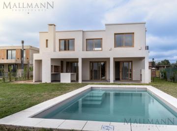 Casa · 265m² · 6 Ambientes · 2 Cocheras · Venta Casa 3 Dorm en Tilbury, Pilará con Financiamiento