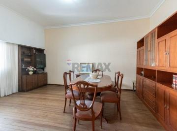 Casa · 237m² · 5 Ambientes · 1 Cochera · Casa Funcional Sobre Terreno de 290 m²