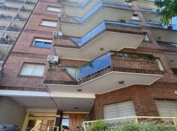 Departamento de 3 ambientes, Morón · Departamento 3 Ambientes en Alquiler Amoblado con Cochera en Pleno Centro de Morón
