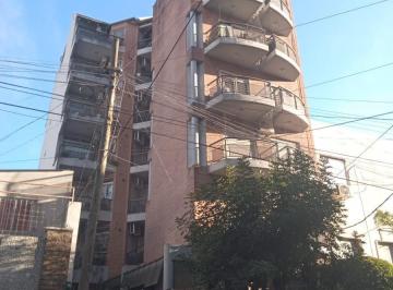 Departamento · 67m² · 3 Ambientes · Venta de Departamento Apto Crédito de 3 Ambientes con Balcón en Ramos Mejía