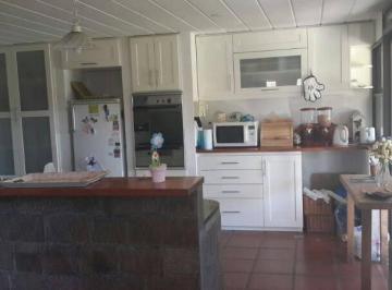 Casa · 180m² · 4 Ambientes · 1 Cochera · Casa en Alquiler Alto de San Isidro 2/3 Dormitoriios Jardin Pileta Barrio Las Casitas