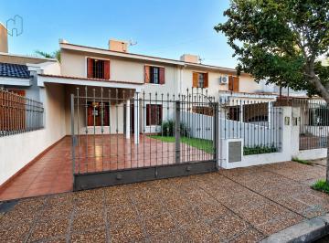 Casa · 159m² · 5 Ambientes · 2 Cocheras · Casa - Nuevo Poeta Lugones