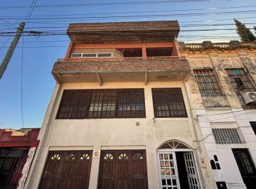 Bodega-Galpón de 6 ambientes, Lanús · Venta Galpón / Deposito + 2 Departamentos en Block