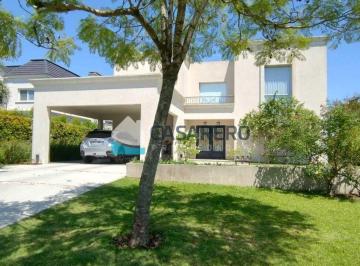 Casa · 213m² · 5 Ambientes · 1 Cochera · Casa en Venta en El Golf, Nordelta, Tigre