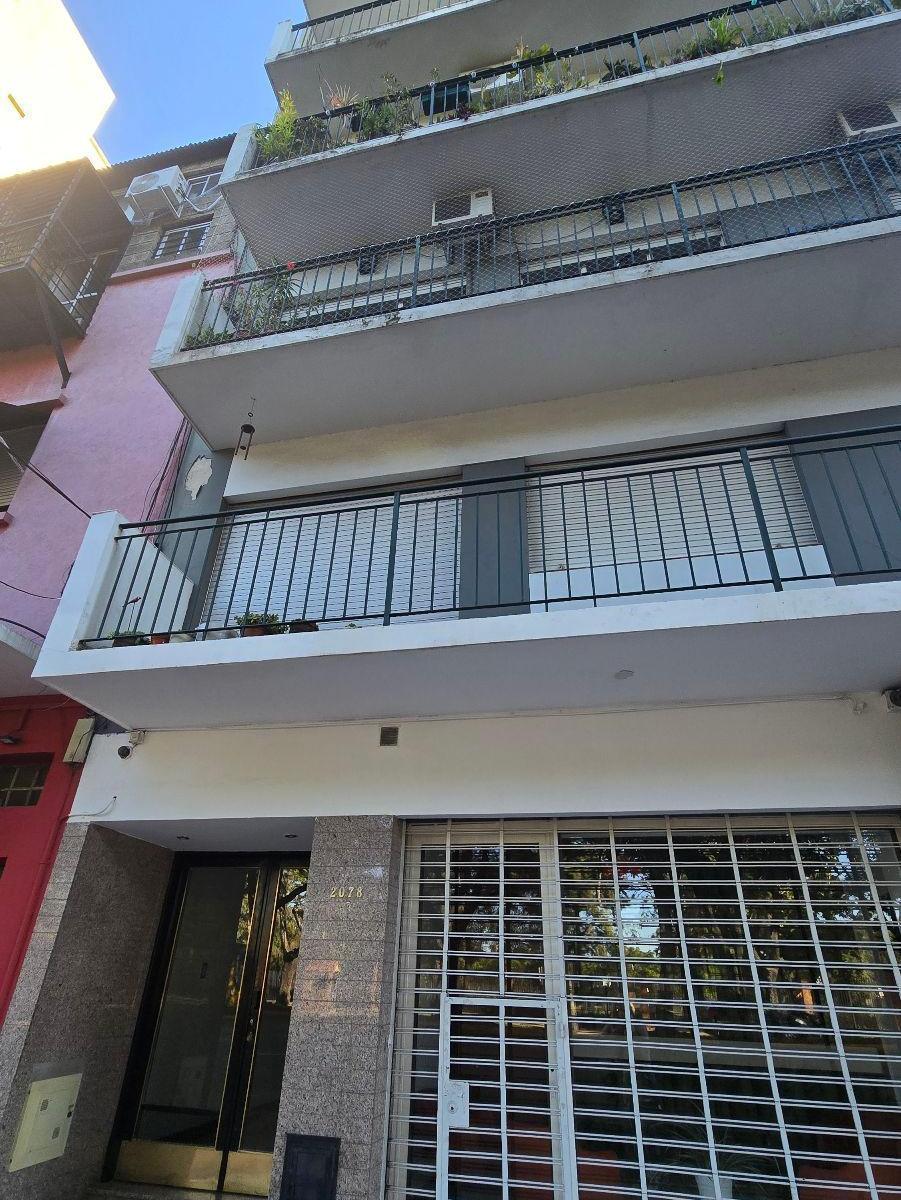 Av Maipu  al 2000