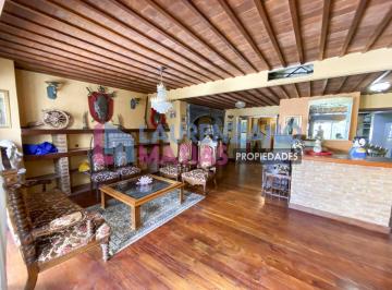 Casa de 5 ambientes Alquiler USD 4.000 · Venta o Alquiler - Casa 5 Amb. con Patio, Tza, Cochera y Ascensor en Villa Devoto