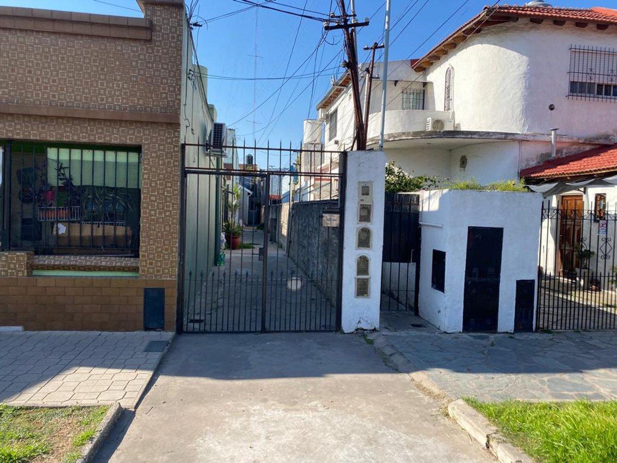 Ramon Cabrero 2400, Lanús Este, Lanús