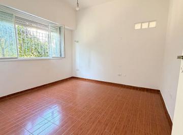 Departamento · 52m² · 3 Ambientes · Se Alquila Dpto 3 Amb C/ Patio y Balcon/ Caseros