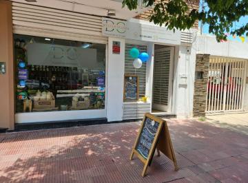 Fondo de comercio de 1 ambiente, Córdoba · Fondo de Comercio de Dietética en Venta - Zona Nuevocentro Shopping