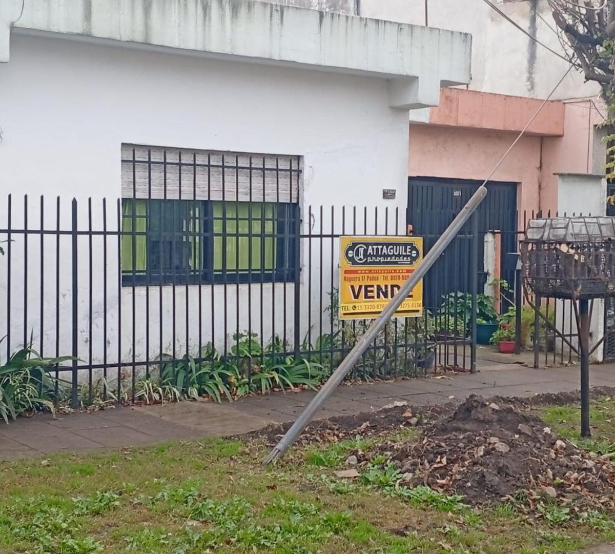 PASAJE GALVES 3500. Entre Geanastacio y Casacuberta, Castelar, Morón