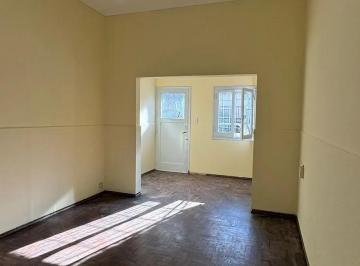 Casa de 5 ambientes, Córdoba · Casa 3 Dorm. con Cochera y Patio.