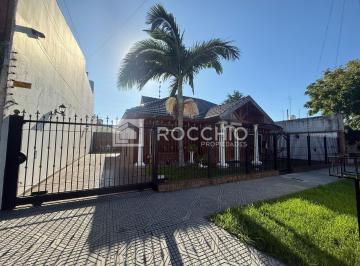 Casa · 250m² · 3 Ambientes · 7 Cocheras · Casa en Venta 3 Ambientes Villa Ballester