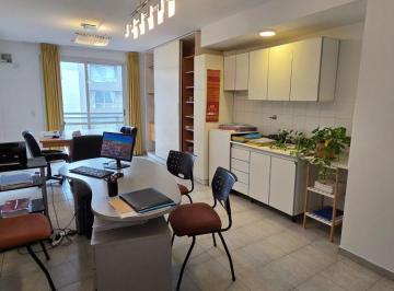 Oficina comercial de 1 ambiente, Villa Urquiza · Quinto Piso Al Frente con Balcon