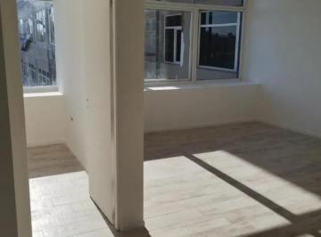 Oficina comercial · 54m² · 3 Ambientes · 1 Cochera · Oficina en Delta Center.