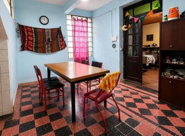 Casa · 97m² · 3 Ambientes · 1 Cochera · Venta Casa 2 Dorm. con Cochera y Patio en Barrio Bella Vista