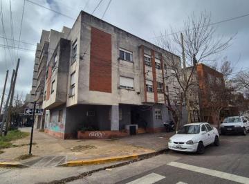 Departamento de 3 ambientes, La Plata · Alquiler! Amplio Dpto 2 Dorm. en Planta Baja