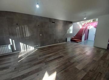 Casa · 140m² · 4 Ambientes · 1 Cochera · Casa en Venta en Florida Venta
