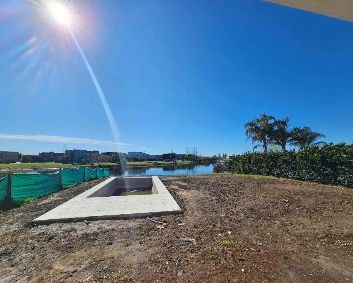 Casa en VENTA 4 dormitorios  a la LAGUNA | Barrio San Matías Área 1 |  Finaliza SEPTIEMBRE 2026 | FI 0