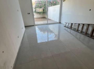 Casa de 4 ambientes, Córdoba · Vendo Dúplex de 2 Dorm. con Patio y Asador en Altos de San Martín - Negociable - Acepto Menor