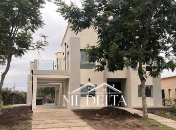 Casa · 311m² · 6 Ambientes · 1 Cochera · Casa en Venta en Vistas, Puertos, Escobar