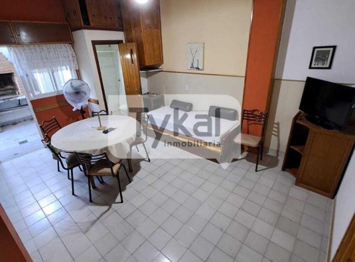 PH · 208m² · 7 Ambientes · 1 Cochera