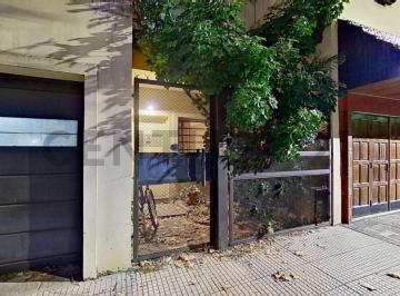 Casa · 159m² · 5 Ambientes · 2 Cocheras · Imponente Casa de 5 Ambientes + Escritorio, Cochera Doble, Piscina y Fondo Libre