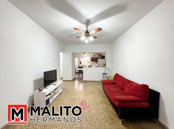 Casa · 74m² · 3 Ambientes · Casa en Parque Avellaneda