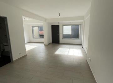 PH de 3 ambientes, Avellaneda · Alquiler PH Tipo Casa. 3amb con Patio, Piñeyro, Avellaneda
