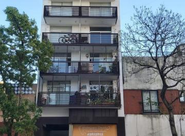 Departamento · 35m² · 2 Ambientes · Av Independencia 1600. Departamento de 2 Ambientes. Pileta. Sum. Parrilla.
