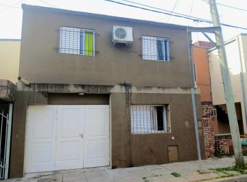 Casa · 126m² · 4 Ambientes · 1 Cochera · Venta Barrio Upcn Pje Rodriguez 8100
