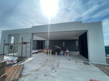 Casa · 282m² · 6 Ambientes · Casa en Venta en Bahía Villanueva, Villanueva, Tigre