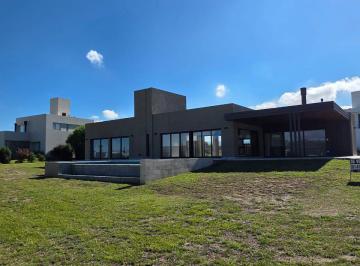 Foto · Casa en Venta en Puerto del Águila Etapa 1 3 Dorm., Pileta y Terreno de 1.400 m.
