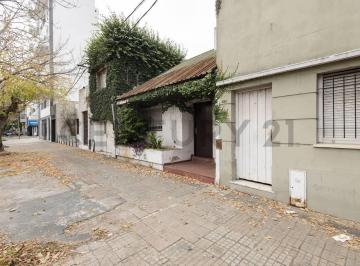 Departamento · 53m² · 3 Ambientes · PH en Venta en La Plata 2 Dorm. y Patio