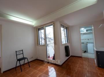 Departamento · 33m² · 2 Ambientes · Viamonte Al 900 - Contrafrente 33 m² Impecable Todo Sol Apto Profesional