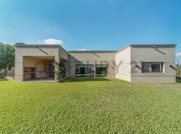 Casa · 159m² · 3 Dormitorios · 2 Cocheras · Casa en Una Planta de 5 Ambientes con 3 Habitaciones en Venta en - El Cantón Puerto, Escobar