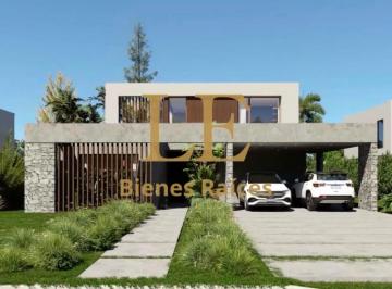 Casa · 317m² · 5 Ambientes · 5 Cocheras · Venta Casa en El Naudir a La Laguna
