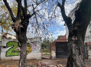 Terreno · 246m² · Venta de Lote Sobre Av Ricardo Balbin