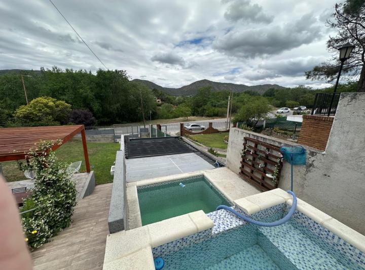 Casa · 183m² · 7 Ambientes · 1 Cochera