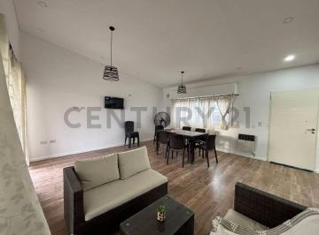 Casa · 64m² · 3 Ambientes · 2 Cocheras · Casa en Tierra de Sueños III