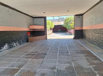 Local comercial · 1150m² · 35 Cocheras · Locales en Constitucion en Venta