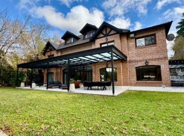 Casa de 7 ambientes, Esteban Echeverría · Casa en Venta en Saint Thomas Norte, Canning | Doble Lote Al Golf | Categoría Premium