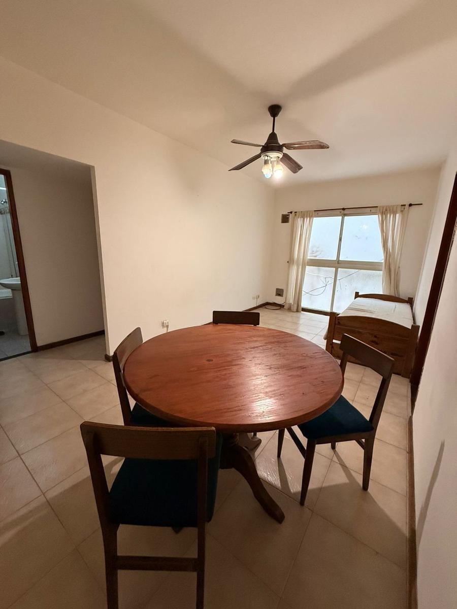 Depto 2 amb, 40m² en alquiler — Centro