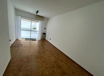 Departamento · 45ha · 2 Ambientes · Departamento en Venta 1 Dorm con Patio