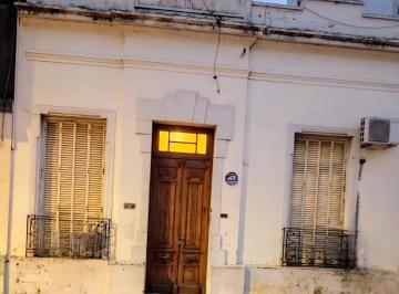 Casa · 191m² · 6 Ambientes · 1 Cochera · Casa en Barrio Sur