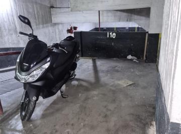 Garage · 12m² · Cochera en Acas. - Vias/santa Fe